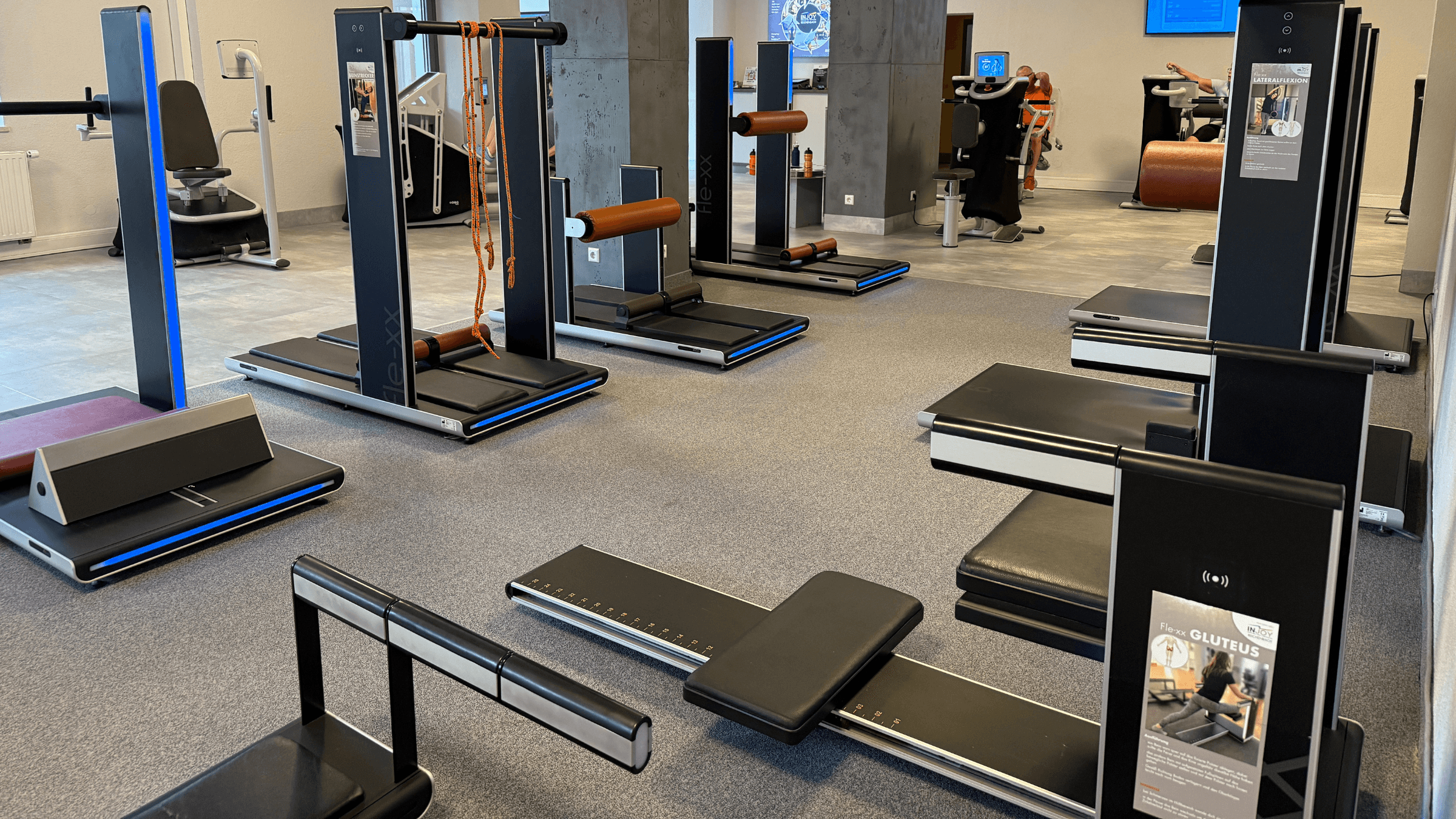 Beweglichkeitstraining im INJOY Fitnessstudio Reichenbach.