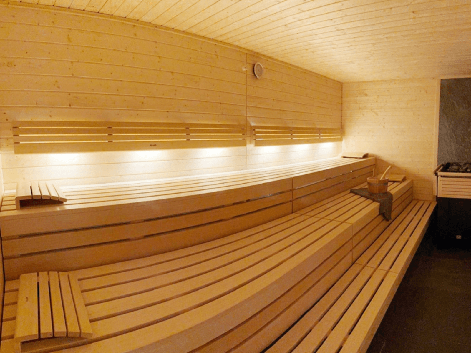 Die finnische Sauna im INJOY Fitnessstudio Weiden