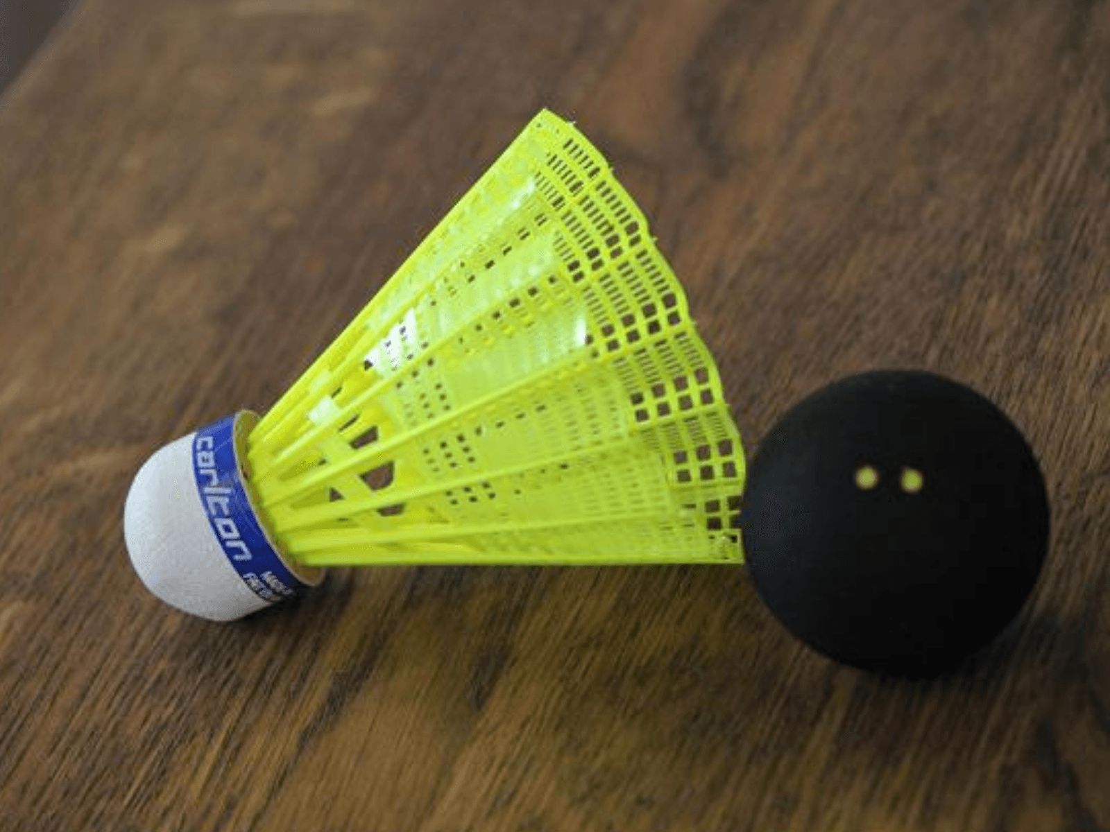 Tennis, Squash und Badminton im INJOY Fitnessstudio Hagen-Hohenlimburg.