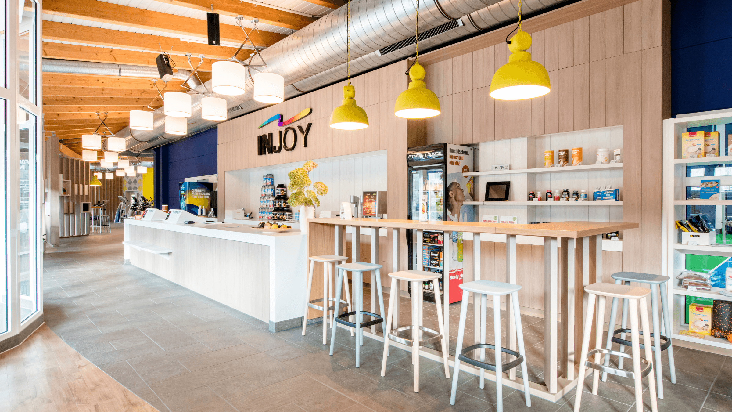 Theke und Lobby im INJOY Fitnessstudio Rudolstadt