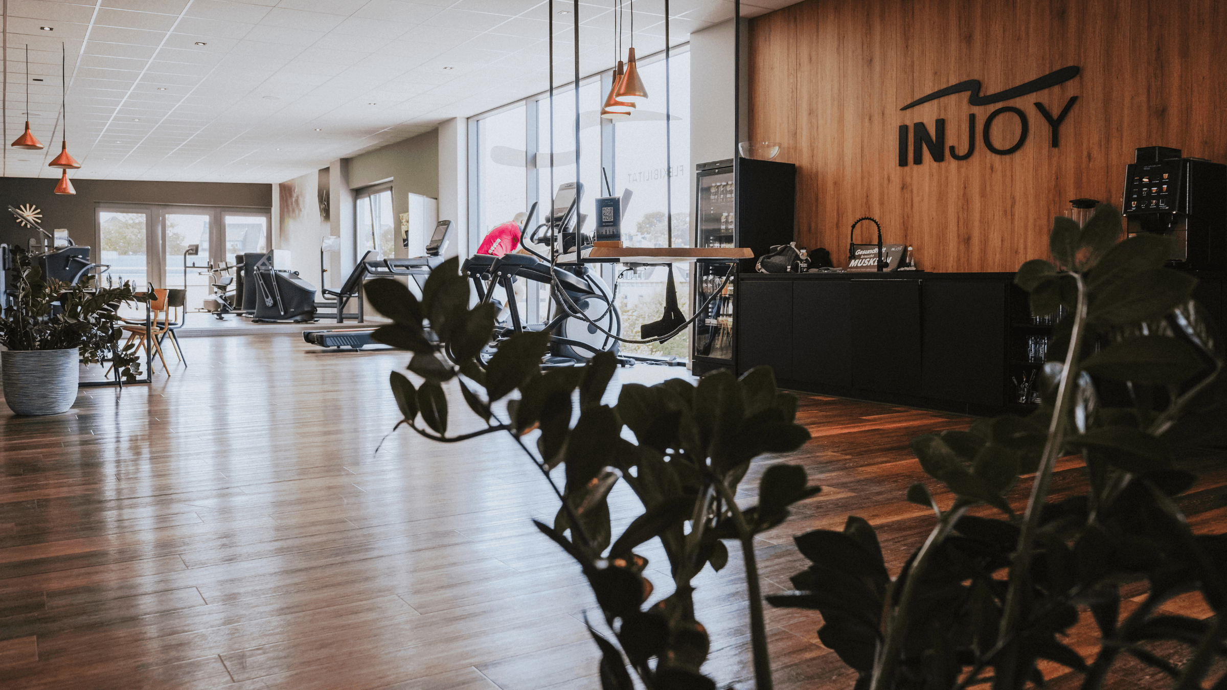 Eingangsbereich INJOY Fitnessstudio Lüdenscheid.