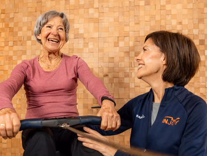 Ein INJOY Trainer gibt Einsichten zum Thema Krankenkassenförderung im INJOY Fitnessstudio Lüdenscheid.