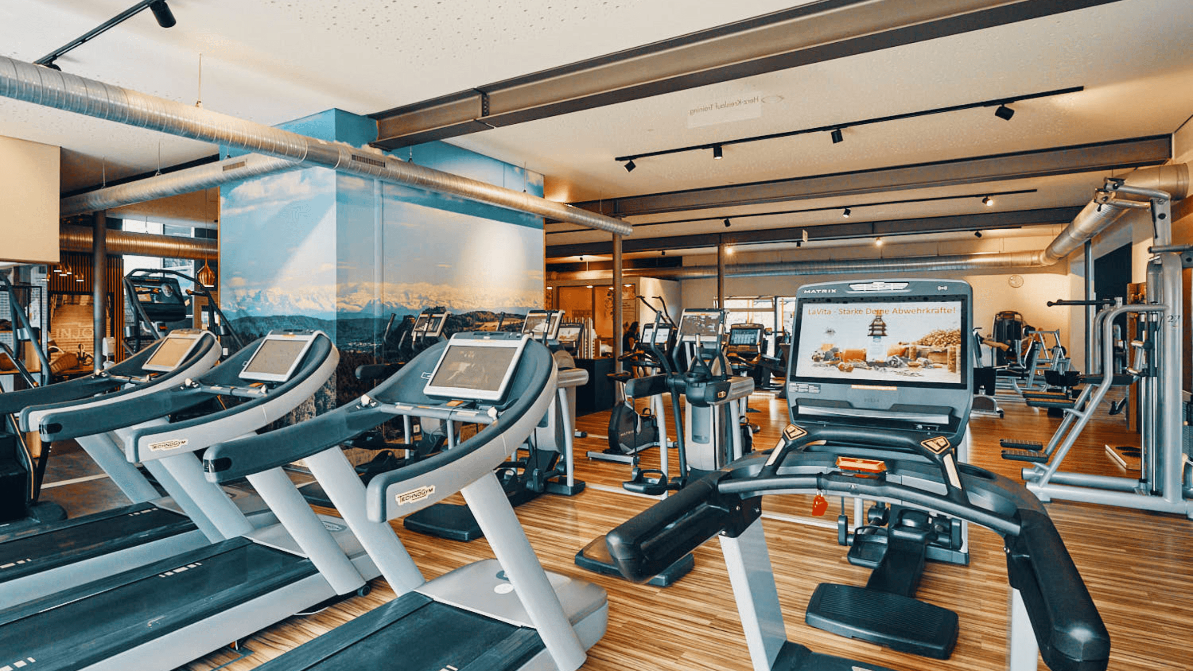 Cardiotraining im INJOY Fitnessstudio Engen