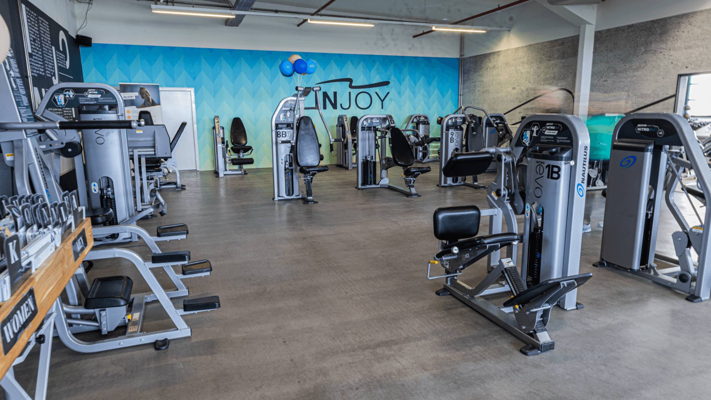 Trainingsfläche im INJOY Gym and Swim Fitnessstudio in Greven.