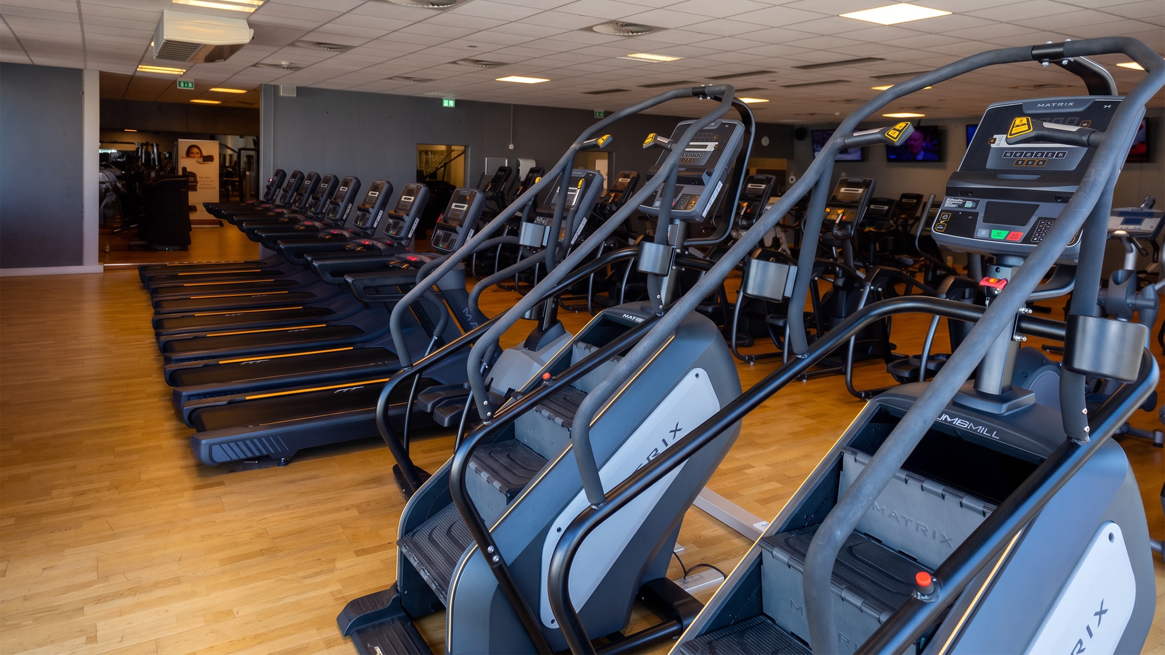 Cardiotraining im INJOY Fitnessstudio Gym & Swim Moenchengladbach