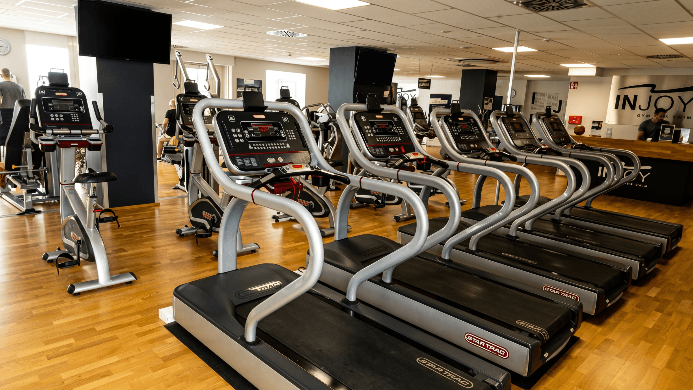 Cardiobereich im INJOY Gym and Swim Fitnessstudio in Pirmasens.